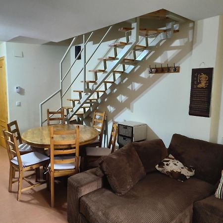 Duplex Con Jardin En Pirineos, Totalmente Equipado Apartment Villanua Luaran gambar