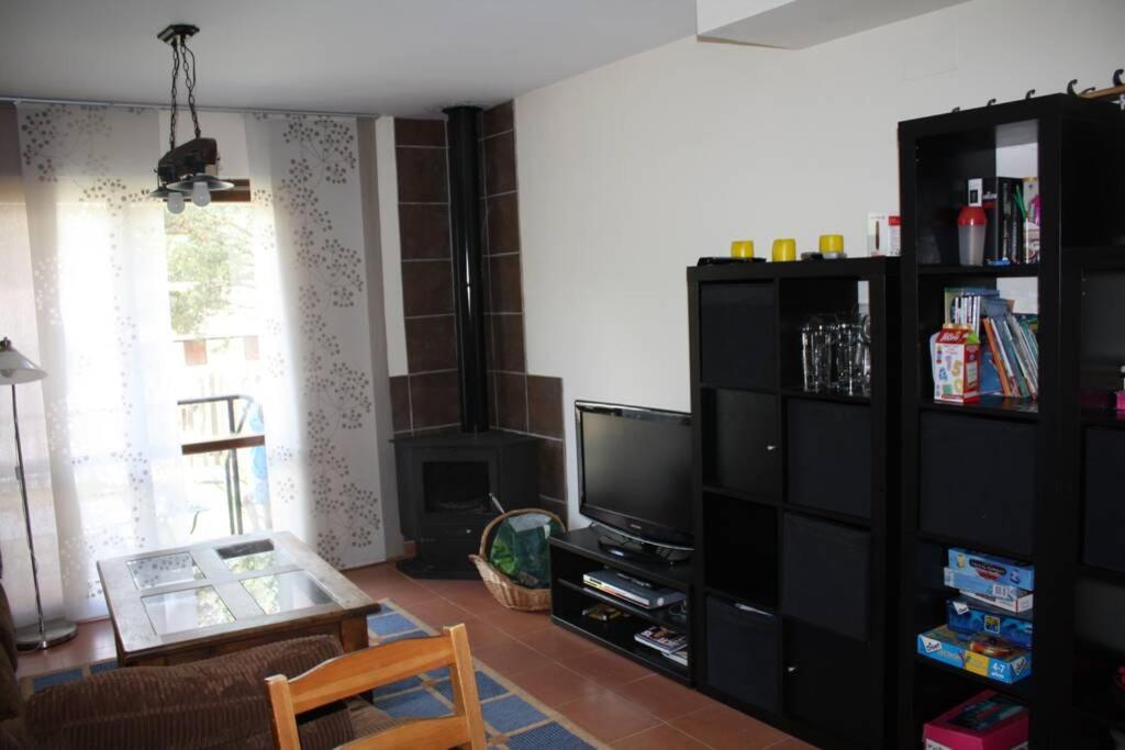 Duplex Con Jardin En Pirineos, Totalmente Equipado Apartment Villanua Luaran gambar
